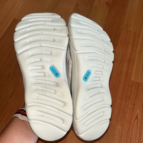 BZees women’s Bliss Slip-On shoes Size 6.5 - Picture 9 of 9